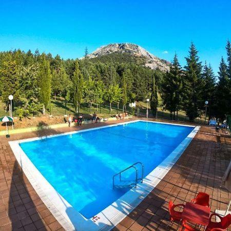 Kyomu Resort Hostel Velilla del Rio Carrion Екстериор снимка